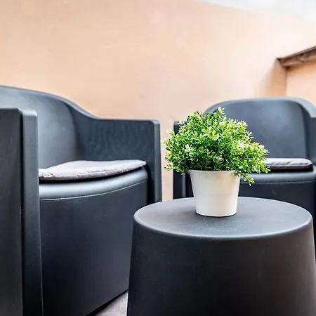 Modern In * فلورنس